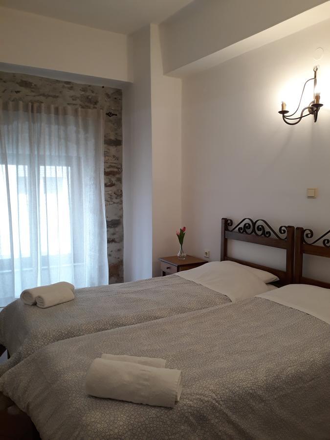 Iliada Hotell Ermoupoli Exteriör bild